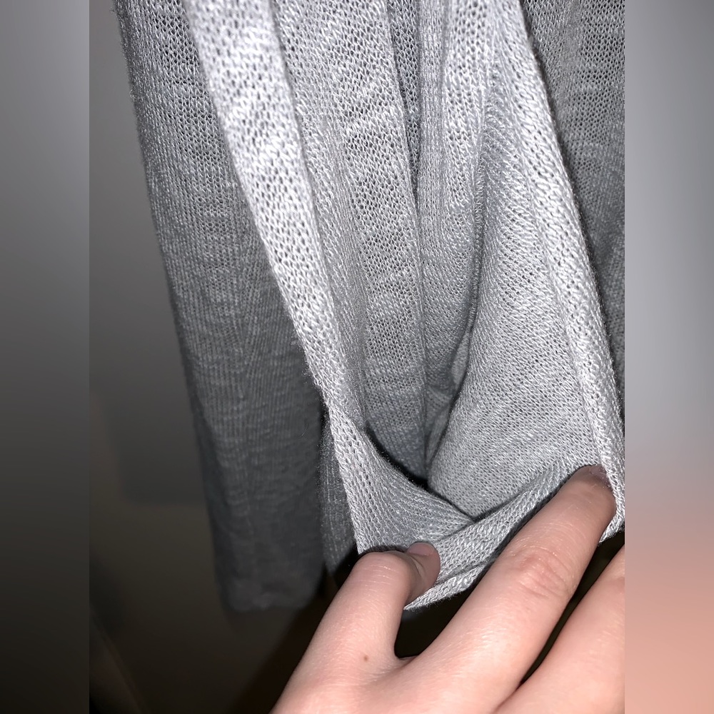 Has pockets!! - Picture 2 of 3
